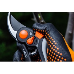 SEKATOR OGRODOWY BY-PASS 200MM REGULACJ NEO 15-202