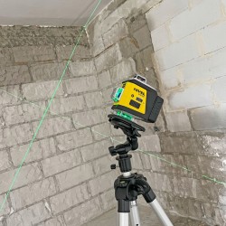 NIVEL SYSTEM LASER KRZYŻOWY 4D ZIELONY CL4G WALIZKA +AKCESOR STATYW SJJM1EX