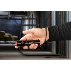 NEO LATARKA RĘCZNA AKUMULATOROWA USB IPX 6 C 2000lm LED 5 STOPNI 99-067