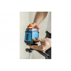 HOGERT POZIOMNICA LASEROWA CZERWONA 30M 3D IP54 ETUI HT4M072