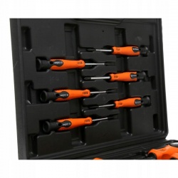ZESTAW ŚRUBOKRĘTÓW I BITÓW 32 EL WALIZKA BITY KD10902 WKRĘTAKI TORX PŁASKIE