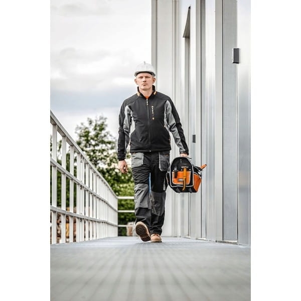 2e4ced1d0019d69e83c6d34ee7be0939