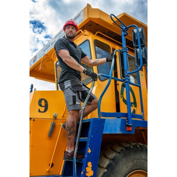 b166351509a2850938bdb54ee84576ec