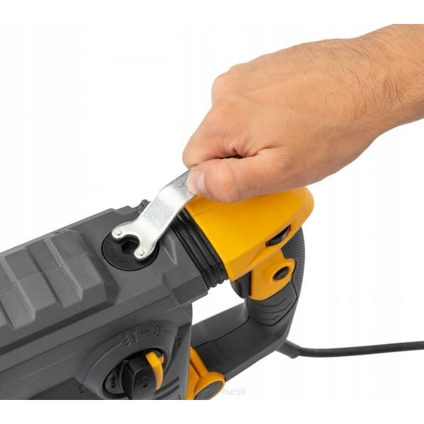 MŁOT UDAROWY MŁOTOWIERTARKA UDAR SDS+ 2600W 5,5J WALIZKA 3X WIERTŁO DŁUTA