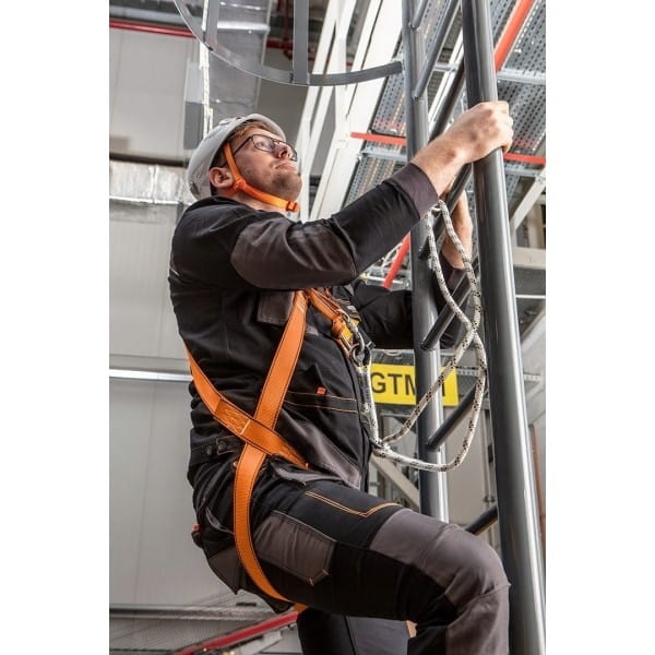 095d7108be9ac2ee040037af1c39a3d9