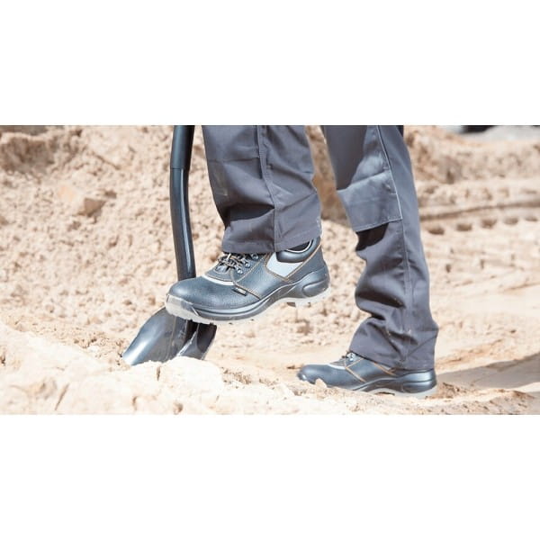 963561cf1064534e0590f4ad7640bcb6