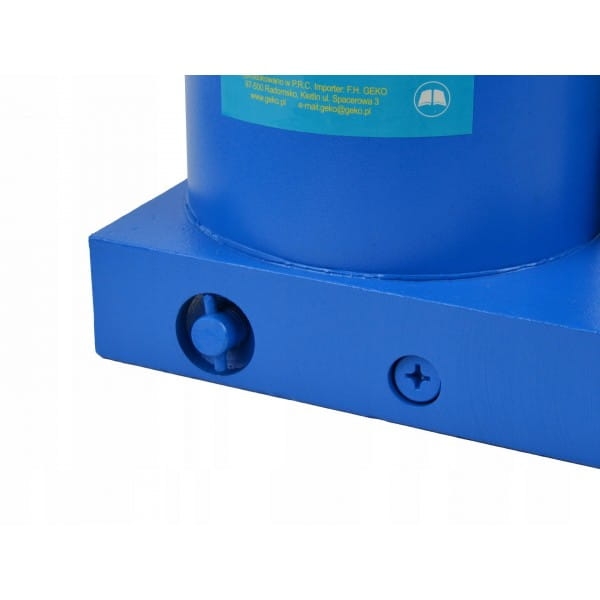 d424169b9780681694d95ef97fe1f07c