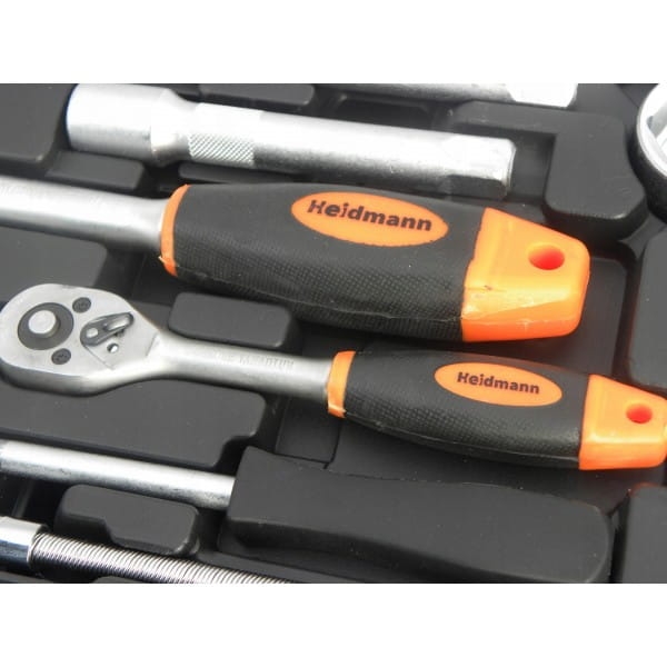 b65b81f851737f911eb6035f77d85620