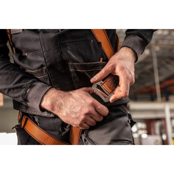 9b04abc25a3ee464729ad8c18fafac2b