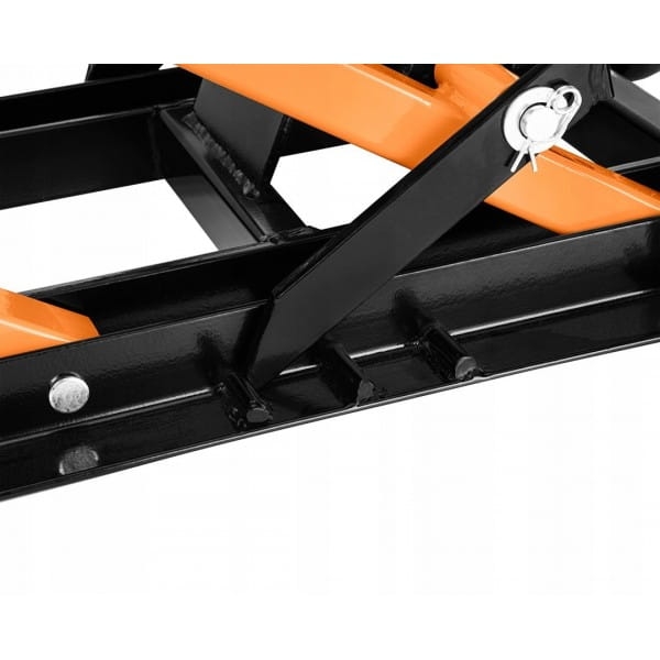 c40e32e8c57756539a99c4842eec2b06