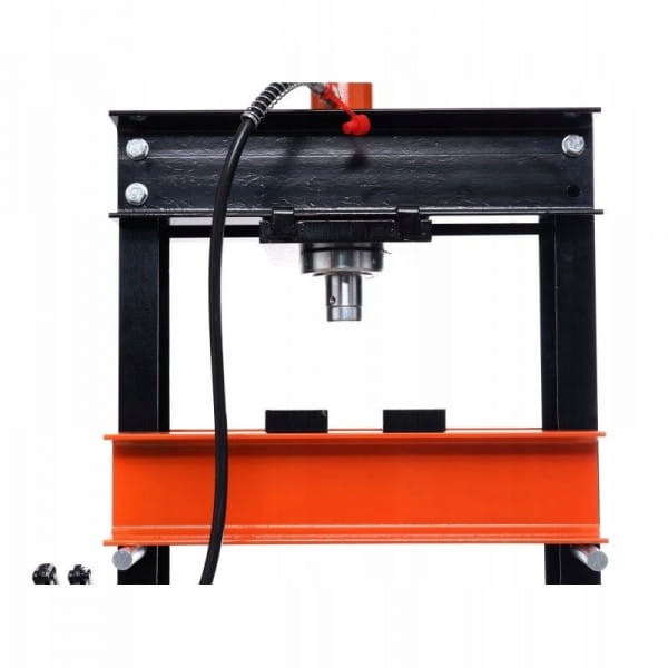 83e8df33bcea5516fb0abcfd07f515ae