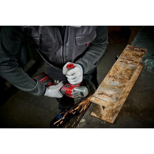 e98d1c7af9f2da4fc77862ebf5ec9f25