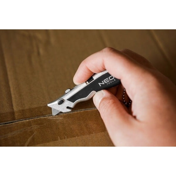 569086aa6f44be00de727373c28db4bd