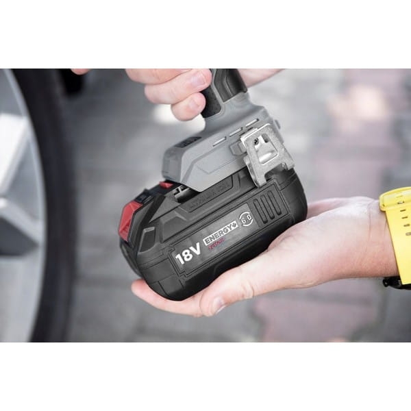 fce773cb81f79f5b5f86e359606bd417