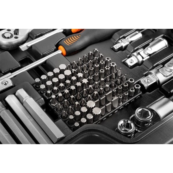 80d8ffee42cbb3a50d0d1b9477890009