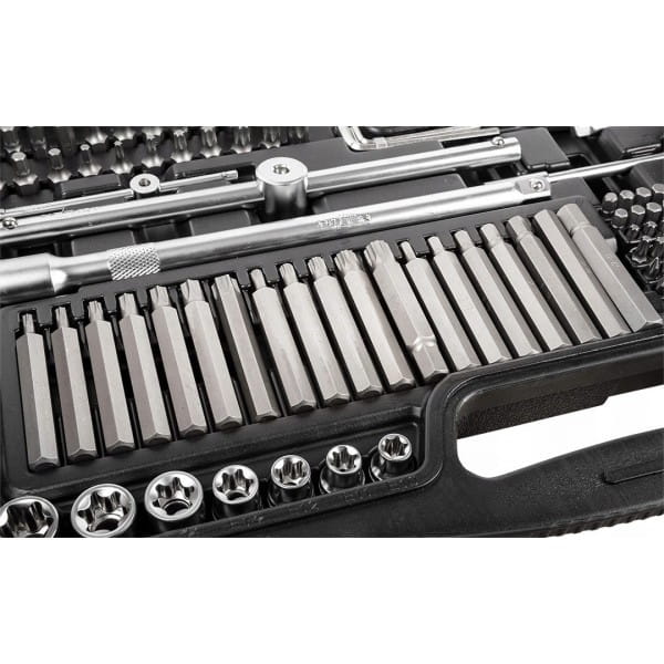 4b75e4a2b63a7704f553e85d811e2e96