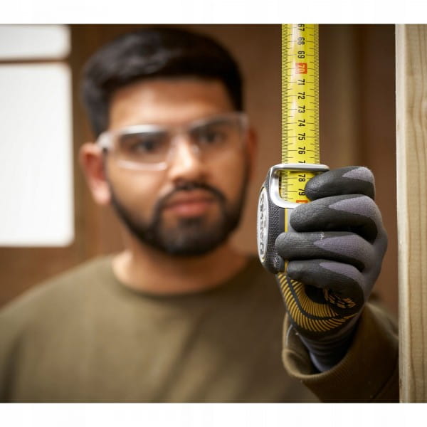 98b1cddb7af9a41a99afe60129706452