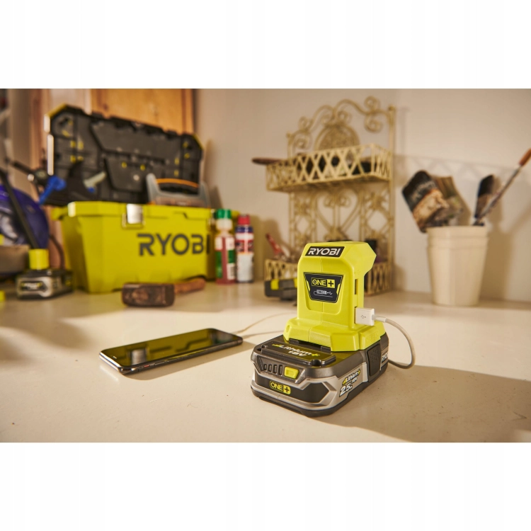 RYOBI BEZPRZEWODOWY ADAPTER USB typ A 2,1 A + 1,0 A 18V ONE+ R18USB-0