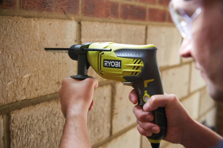 RYOBI WIERTARKA UDAROWA RPD680-K 680W UCHWYT 13mm + WALIZKA REGULACJA