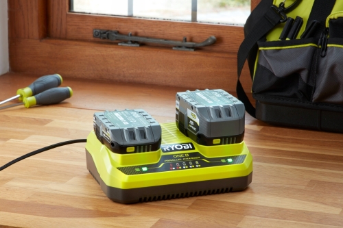 RYOBI ŁADOWARKA 2 stanowiskowa 18V ONE+ RC18240G