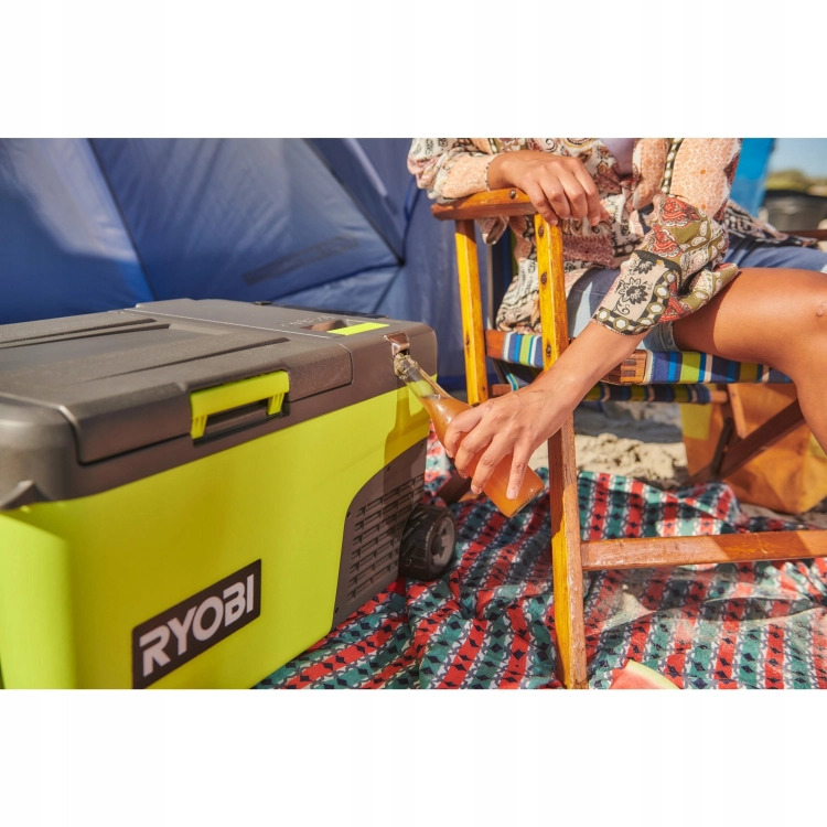 RYOBI LODÓWKA TURYSTYCZNA 23L AKUMULATOROWA 18V HYBRYDOWA KÓŁKA RY18CB23A-0