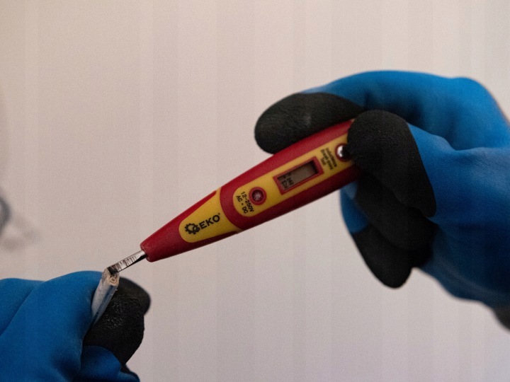 ZESTAW WKRĘTAKÓW PŁASKICH ŚRUBOKRĘTÓW PH 7EL 1000V CYFROWY TESTER NAPIĘCIA